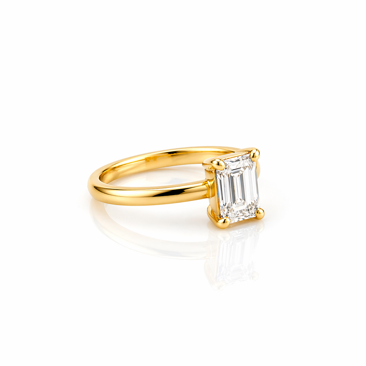 Emerald Amour Ring