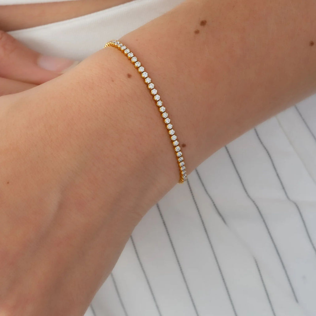 Laboratory Diamond Bracelet.